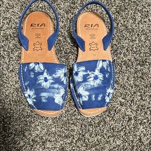Ría Menorca blue women sandals